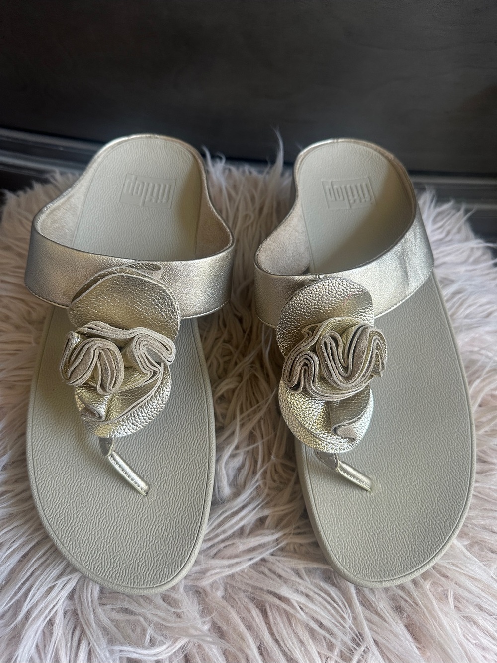 Fitflop Metallic Gold Floral Toe-Post Sandals